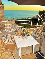 Studio Apartments Maria With Pool and Amazing View - Agios Gordios Bea