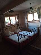 Kaiserhaus Harald Astner Ebbs Studio 1