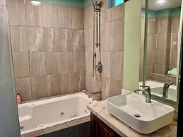 Beach Frontage Armonia Villa With Stunning Views