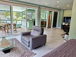 Beach Frontage Armonia Villa With Stunning Views