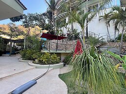 Beach Frontage Armonia Villa With Stunning Views