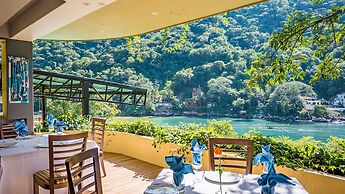 Beach Frontage Armonia Villa With Stunning Views