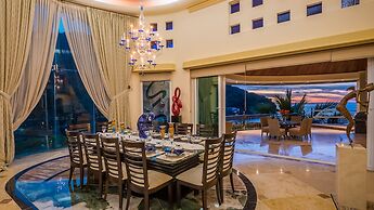 Beach Frontage Armonia Villa With Stunning Views