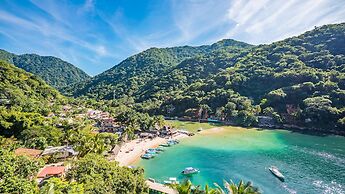 Beach Frontage Armonia Villa With Stunning Views