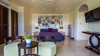 Beach Frontage Armonia Villa With Stunning Views