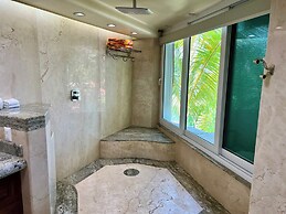 Beach Frontage Armonia Villa With Stunning Views