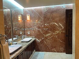 Beach Frontage Armonia Villa With Stunning Views