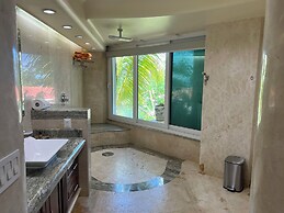 Beach Frontage Armonia Villa With Stunning Views