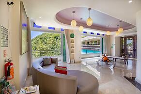 Beach Frontage Armonia Villa With Stunning Views