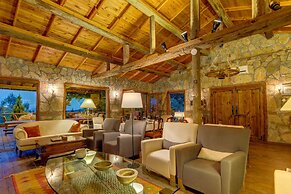 Olympos Mountain Lodge