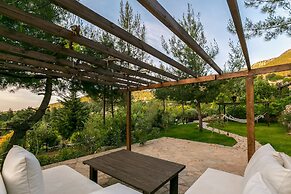 Olympos Mountain Lodge