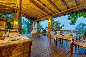 Olympos Mountain Lodge