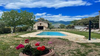 Biofarm in Spoleto With Swimming Pool