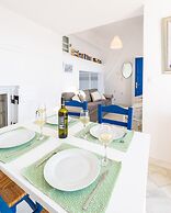 Beach House With Seaview