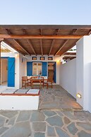 Beach House With Seaview