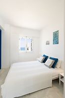 Beach House With Seaview