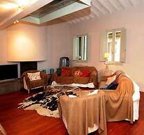 Cozy Central City Apartment