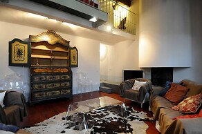 Cozy Central City Apartment