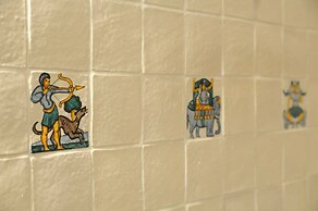 Cozy Central City Apartment