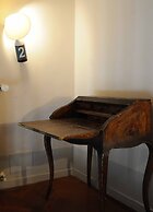 Cozy Central City Apartment