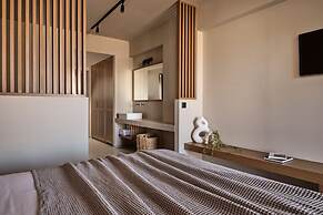 Alamis Hotel & Apartments