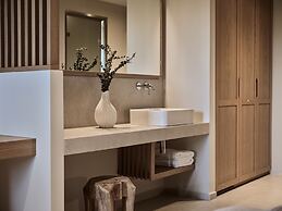 Alamis Hotel & Apartments