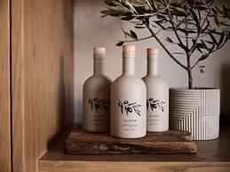 Alamis Hotel & Apartments