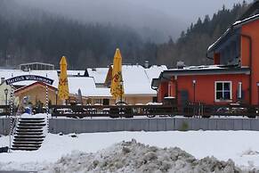 Hüttendorf 49 gradnord