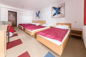 Hotel Center