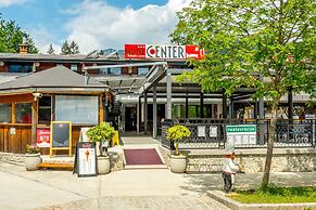 Hotel Center