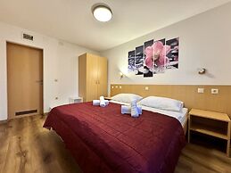 Hotel Center