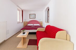 Hotel Center