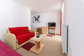 Hotel Center