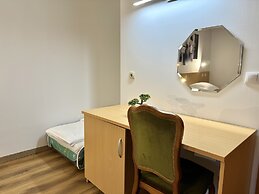 Hotel Center