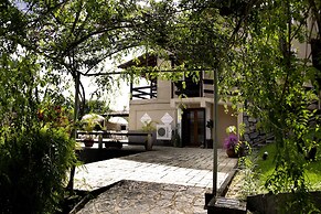 Pousada Flor De Penedo