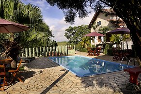 Pousada Flor De Penedo