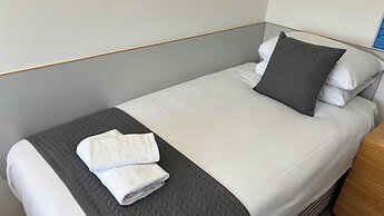 Broadview Hotel