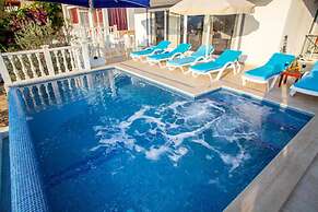 Charming 4-bed Villa in Kalkan Magnificent View