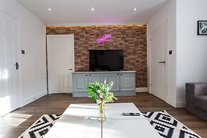 Hamlet Mews by Sorted Stay
