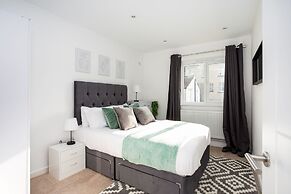 Hamlet Mews by Sorted Stay