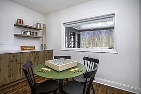 The Neighborhood Hotel - Grand Beach