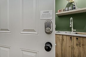 The Neighborhood Hotel - Grand Beach