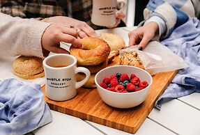 The Neighborhood Hotel - Grand Beach