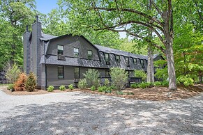 The Neighborhood Hotel - Grand Beach