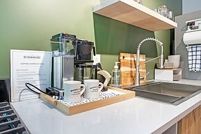 The Neighborhood Hotel - Grand Beach