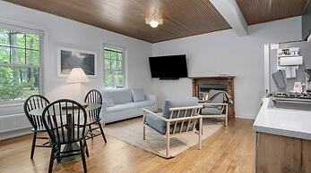 The Neighborhood Hotel - Grand Beach