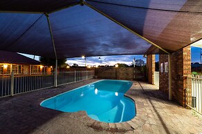 Parkes International Motor Inn