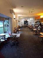 Parkes International Motor Inn