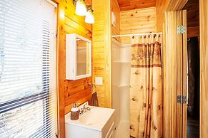 Bigfoot Lodge Room One