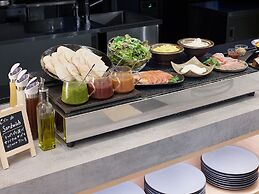 hotel androoms Naha Port